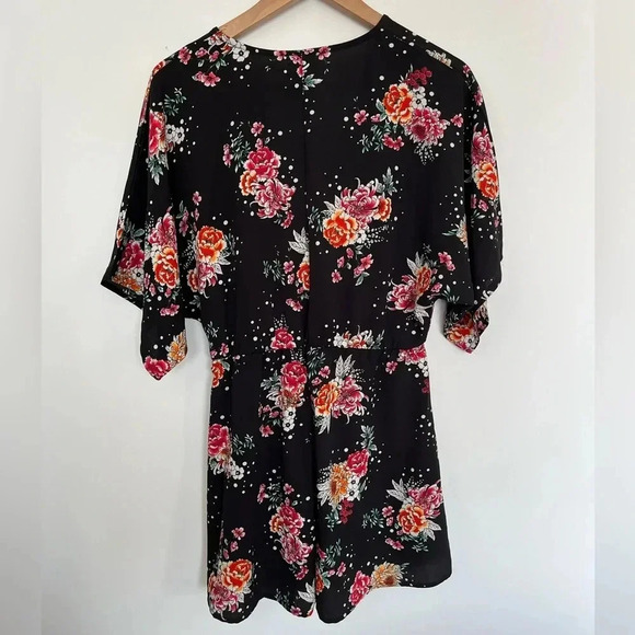 Ripe Floral black pink Wrap Jumpsuit size  medium - Picture 3 of 6